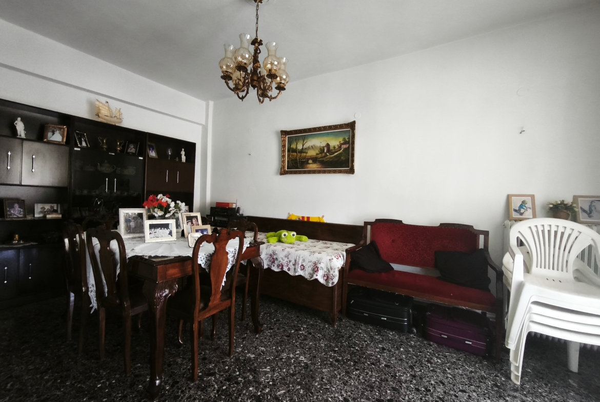 Υπερυψωμένο ισόγειο διαμέρισμα στον Ορχομενό