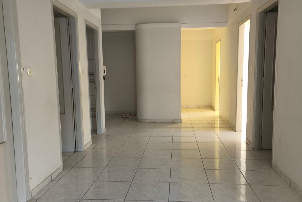 Όροφος γραφείων 174τμ Λιβαδειά Βοιωτίας