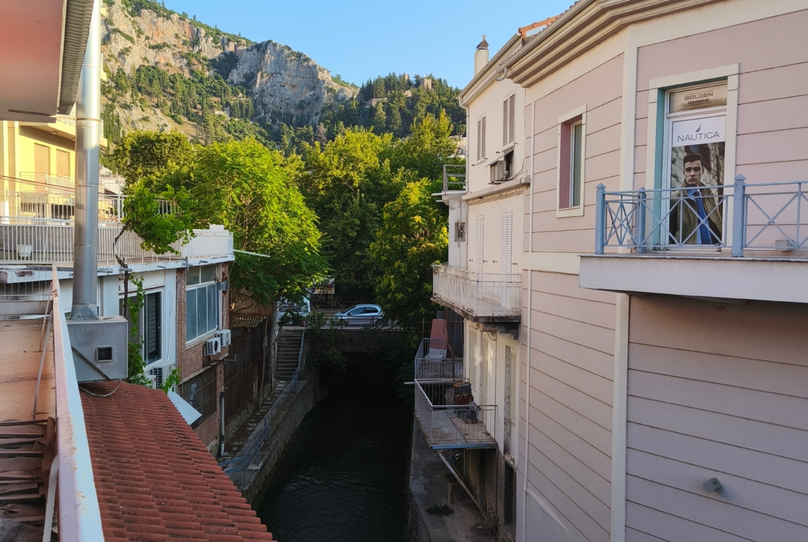 Όροφος γραφείων 174τμ Λιβαδειά Βοιωτίας