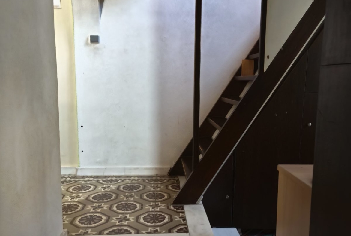 Πωλείται Παραθαλάσσια Διώροφη Μονοκατοικία στην Παραλία Σαράντη Βοιωτίας