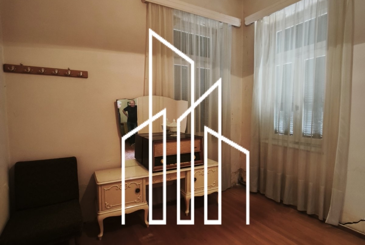 Πωλείται ισόγειο διαμέρισμα 77 τμ. στην Λιβαδειά Βοιωτίας.