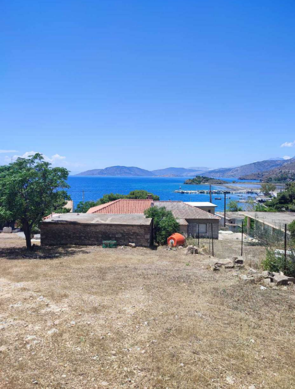 Πωλείται παραθαλάσιο οικόπεδο στην Αλυκή Βοιωτίας