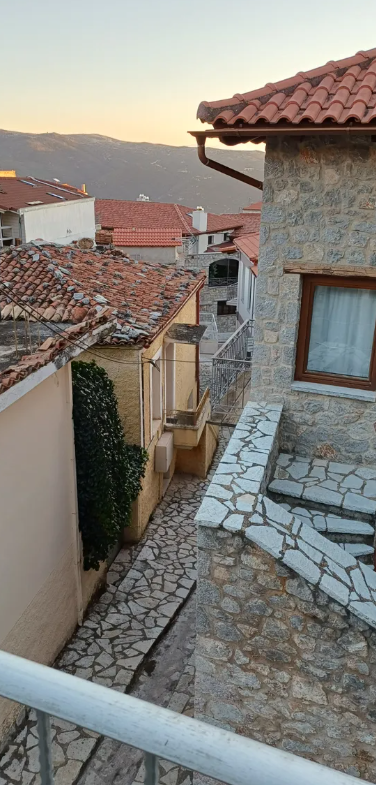 Ενοικιάζεται γκαρσονιέρα στην Αράχωβα Βοιωτία